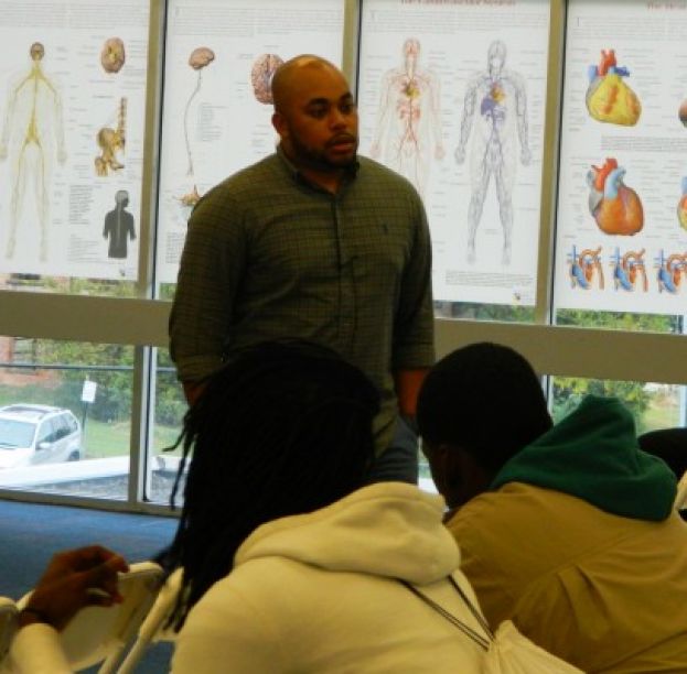 Record Executive Amir Windom Gives Students Sound Advice
